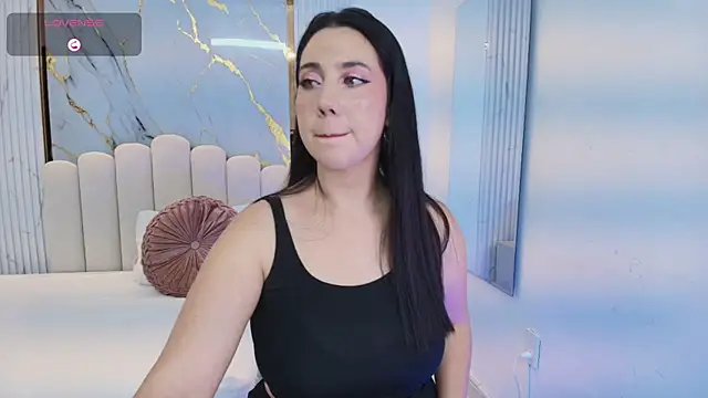 dahianthompson online show from January 2025 04:21:01 AM