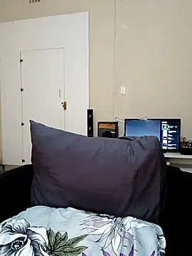 Snapshot of PerfectionBerrie chatting on October 2025 05:13:01 AM PerfectionBerrie online show from October 2025 05:13:01 AM