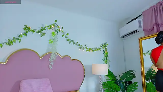 EmmaCrush online show from October 2025 09:06:01 PM