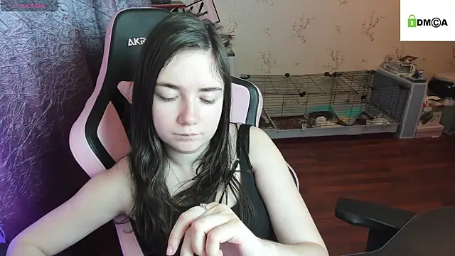 Crazy forest fairy online show from November 2025 10:21:02 PM