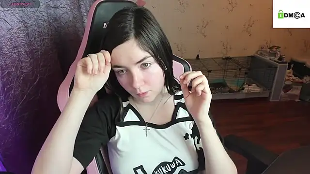 Crazy forest fairy online show from November 2025 10:52:01 PM