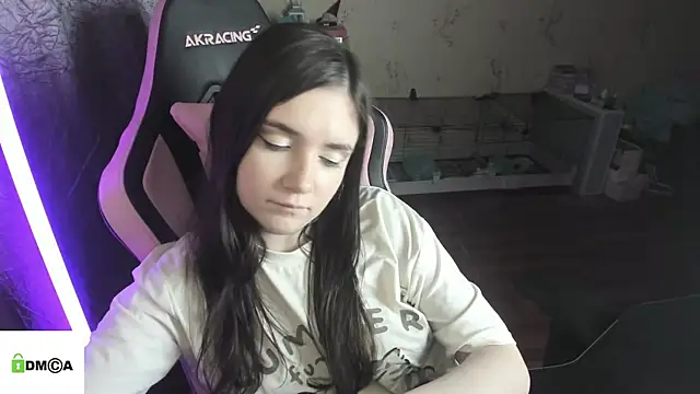 Crazy forest fairy online show from March 2026 10:04:02 PM