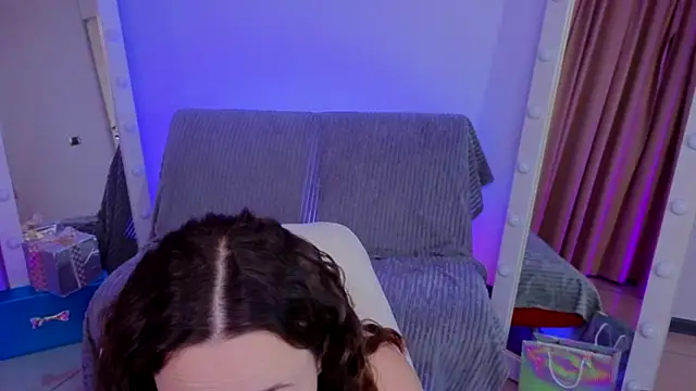 Hayle Hill online show from January 2025 02:11:02 AM