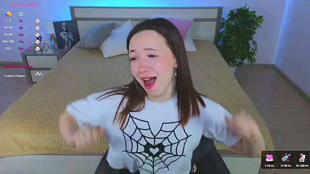 Hayle Hill online show from January 2025 05:19:01 AM