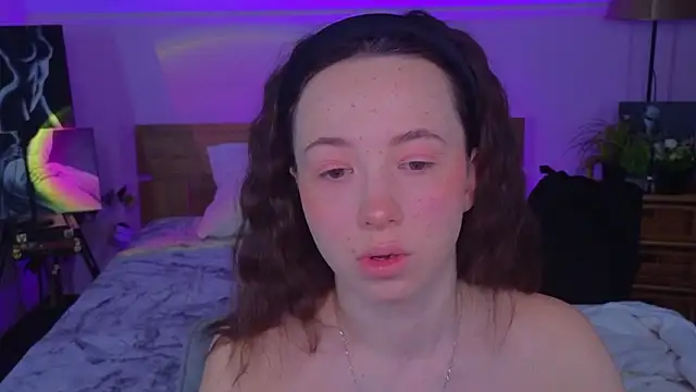 Snapshot of Hayle_Hill chatting on February 2026 11:44:02 PM Hayle Hill online show from February 2026 11:44:02 PM