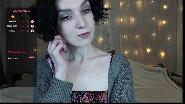 TinaWince online show from January 2025 05:05:01 AM