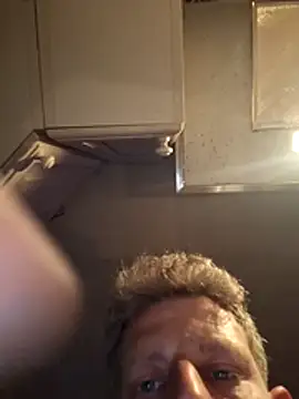 Jonjon3669 online show from June 2026 10:38:02 PM
