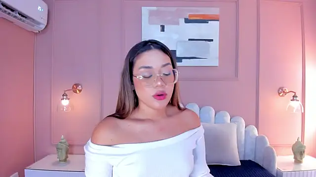 Snapshot of mara_brooks chatting on January 2025 06:38:02 PM mara brooks online show from January 2025 06:38:02 PM