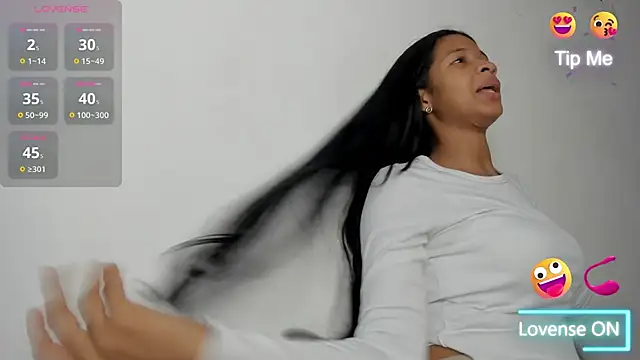 Snapshot of amaia_baez chatting on November 2025 07:13:02 PM amaia baez online show from November 2025 07:13:02 PM