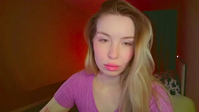 Snapshot of mia_raspberrie chatting on February 2025 10:36:02 PM mia raspberrie online show from February 2025 10:36:02 PM