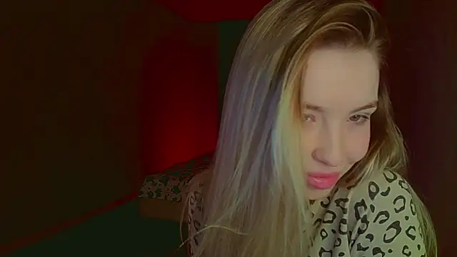 Snapshot of mia_raspberrie chatting on March 2025 01:28:01 AM mia raspberrie online show from March 2025 01:28:01 AM