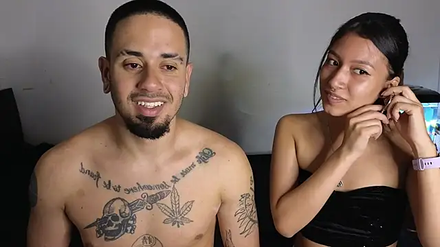 Snapshot of tony_and_sophia chatting on June 2026 02:01:02 AM tony and sophia online show from June 2026 02:01:02 AM