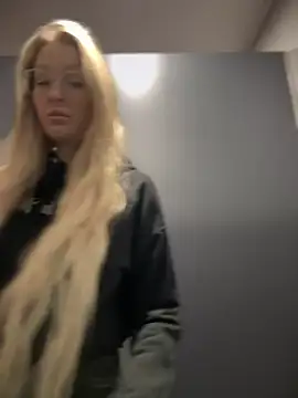 Snapshot of Teya_moon_ chatting on January 2025 11:51:01 AM Teya moon  online show from January 2025 11:51:01 AM