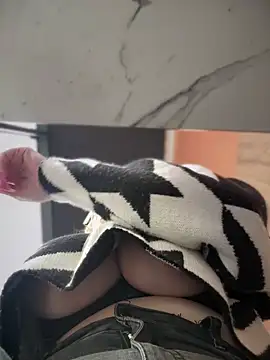 Snapshot of Teya_moon_ chatting on January 2025 12:10:01 PM Teya moon  online show from January 2025 12:10:01 PM