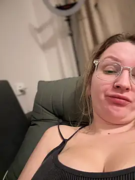 Snapshot of Teya_moon_ chatting on February 2025 06:26:02 PM Teya moon  online show from February 2025 06:26:02 PM