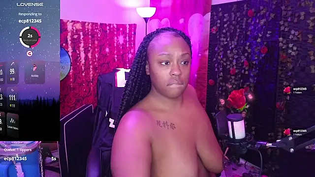 Snapshot of cheriserozequeen chatting on October 2025 05:19:01 PM cheriserozequeen online show from October 2025 05:19:01 PM