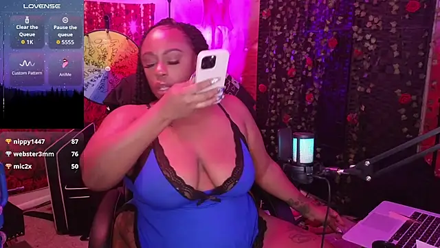 Snapshot of cheriserozequeen chatting on October 2025 02:37:02 AM cheriserozequeen online show from October 2025 02:37:02 AM