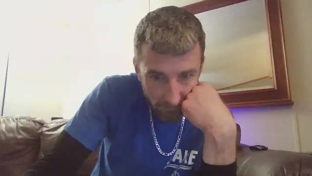 Snapshot of HungStud4You chatting on January 2025 05:28:02 PM HungStud4You online show from January 2025 05:28:02 PM