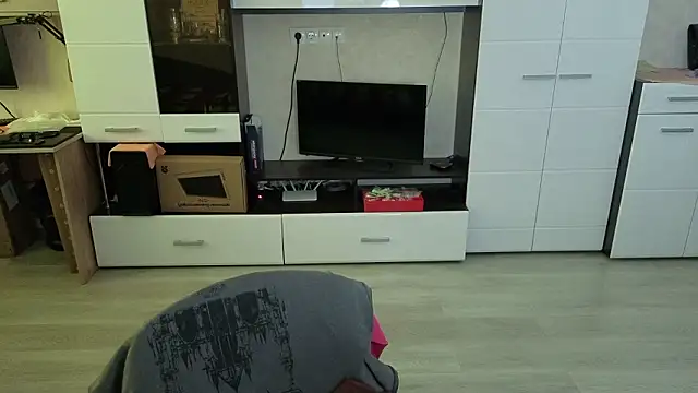 angryzan online show from March 2026 06:09:01 AM