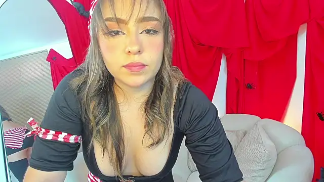 SofiMeza online show from October 2025 07:12:01 PM