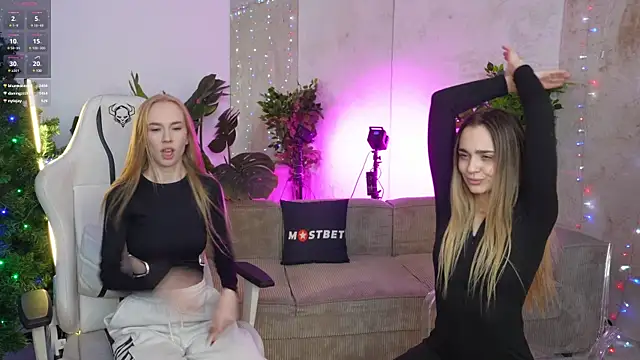 Snapshot of Lana_Pulse chatting on December 2024 06:03:02 AM Lana Pulse online show from December 2024 06:03:02 AM