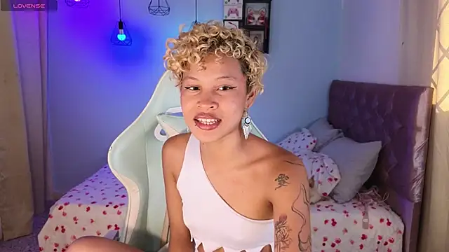 Peggy Funn online show from January 2025 09:29:01 PM