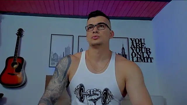 Snapshot of seancarreraa chatting on December 2024 04:46:02 PM seancarreraa online show from December 2024 04:46:02 PM