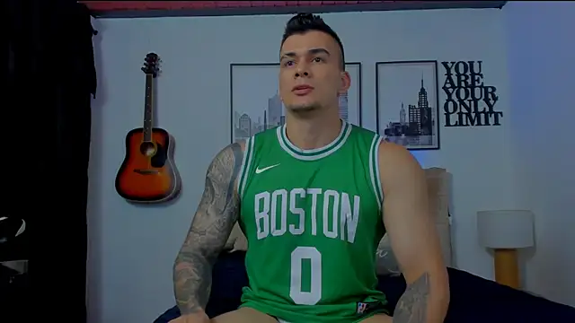 Snapshot of seancarreraa chatting on January 2025 08:26:02 PM seancarreraa online show from January 2025 08:26:02 PM