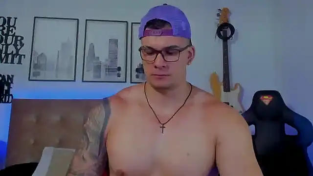 Snapshot of seancarreraa chatting on September 2025 03:30:01 AM seancarreraa online show from September 2025 03:30:01 AM