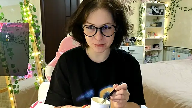 Snapshot of lily_noris chatting on December 2024 01:15:02 AM lily noris online show from December 2024 01:15:02 AM