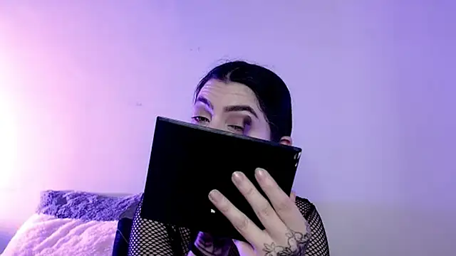 sophy rock online show from November 2025 05:13:01 PM