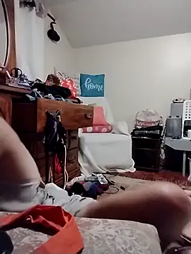 whitetrashdirtyslut online show from September 2025 12:00:02 AM