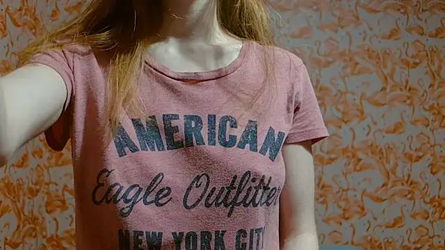 Snapshot of strawberrysmoothie chatting on December 2024 12:09:01 AM strawberrysmoothie online show from December 2024 12:09:01 AM