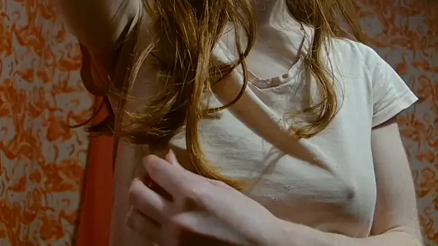 Snapshot of strawberrysmoothie chatting on January 2025 03:48:02 AM strawberrysmoothie online show from January 2025 03:48:02 AM