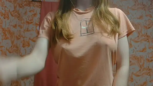 Snapshot of strawberrysmoothie chatting on February 2025 02:55:01 AM strawberrysmoothie online show from February 2025 02:55:01 AM