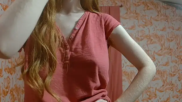 Snapshot of strawberrysmoothie chatting on September 2025 05:11:02 AM strawberrysmoothie online show from September 2025 05:11:02 AM