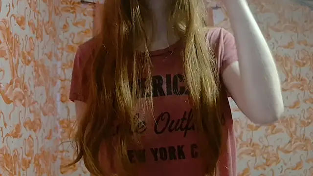 Snapshot of strawberrysmoothie chatting on February 2026 09:07:01 PM strawberrysmoothie online show from February 2026 09:07:01 PM