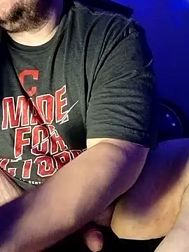 Snapshot of Spunonymous chatting on May 2026 12:38:01 AM Spunonymous online show from May 2026 12:38:01 AM