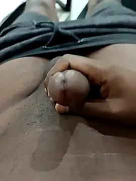 cooljohny22892 online show from March 2025 07:37:02 PM