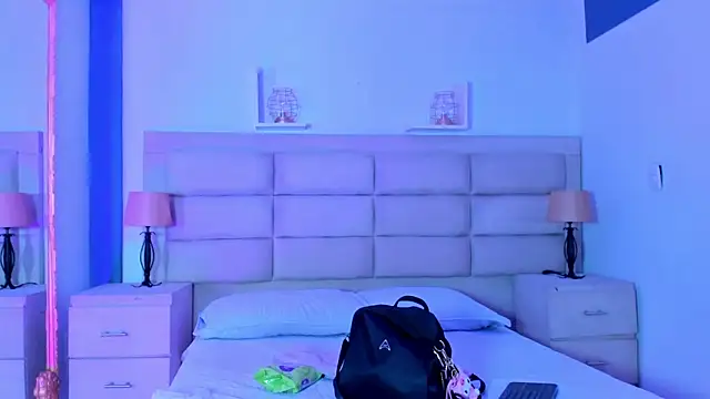 Snapshot of Agathaargent_ chatting on October 2025 04:15:02 AM Agathaargent online show from October 2025 04:15:02 AM