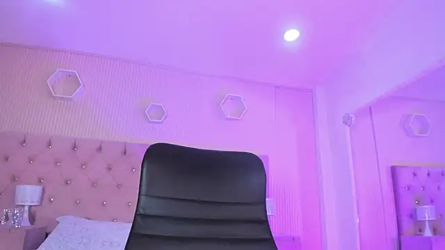 Snapshot of Agathaargent_ chatting on November 2025 04:35:01 AM Agathaargent online show from November 2025 04:35:01 AM