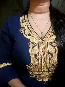 Snapshot of Jaanu_Jaanvi chatting on November 2025 08:14:01 PM Jaanu Jaanvi online show from November 2025 08:14:01 PM