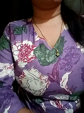 Snapshot of Jaanu_Jaanvi chatting on November 2025 08:14:01 PM Jaanu Jaanvi online show from November 2025 08:14:01 PM