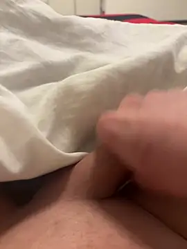 Snapshot of LucaDonna998 chatting on December 2024 10:11:01 PM LucaDonna998 online show from December 2024 10:11:01 PM