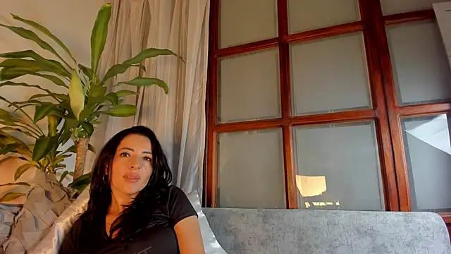 Capriijonesxxx online show from February 2025 11:58:01 AM