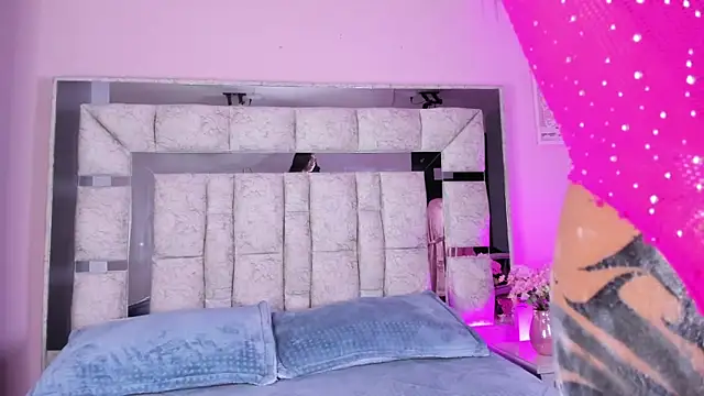 Snapshot of Sara_Greey chatting on September 2025 03:13:01 PM Sara Greey online show from September 2025 03:13:01 PM