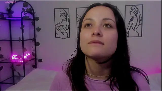 Snapshot of Megan_Rodrigo chatting on January 2025 07:51:02 PM Megan Rodrigo online show from January 2025 07:51:02 PM