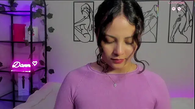 Snapshot of Megan_Rodrigo chatting on February 2025 11:09:02 PM Megan Rodrigo online show from February 2025 11:09:02 PM