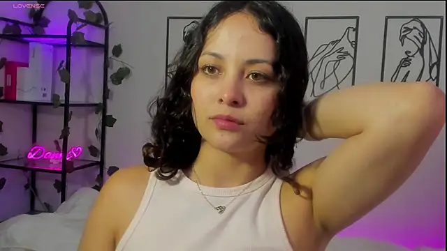 Snapshot of Megan_Rodrigo chatting on February 2025 07:44:01 PM Megan Rodrigo online show from February 2025 07:44:01 PM