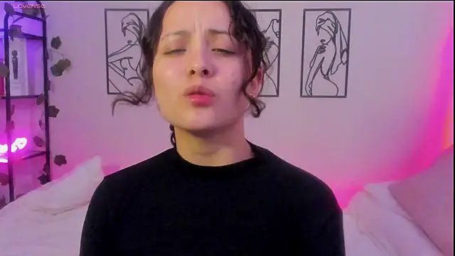 Snapshot of Megan_Rodrigo chatting on February 2025 10:10:02 PM Megan Rodrigo online show from February 2025 10:10:02 PM